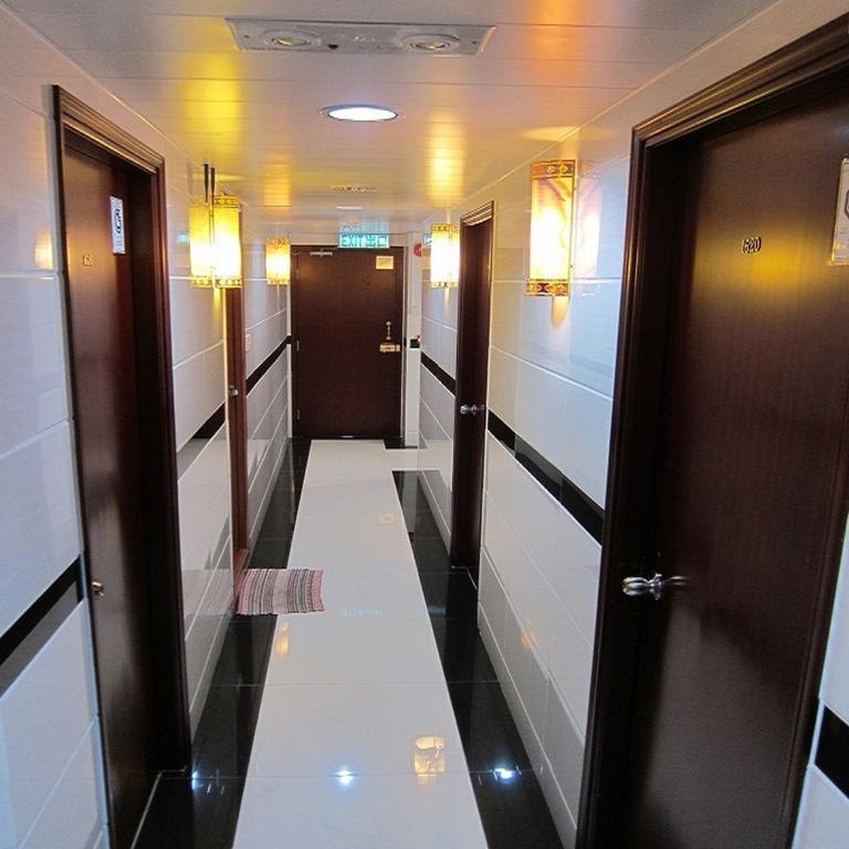 Premium Lounge Hotell Hongkong Exteriör bild