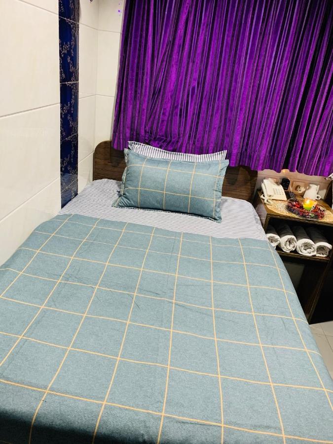 Premium Lounge Hotell Hongkong Exteriör bild